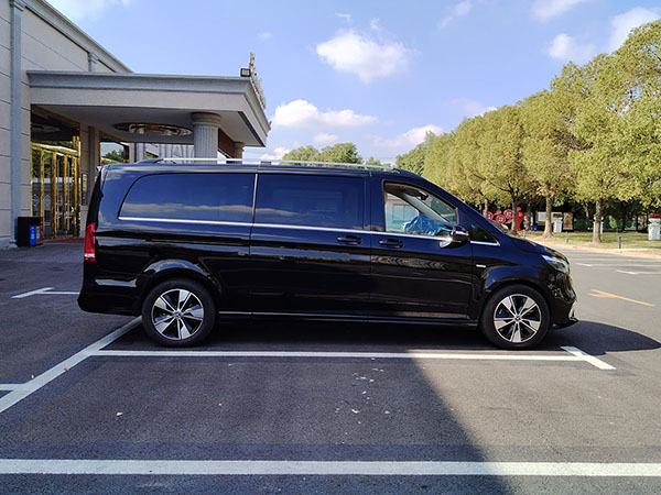 1745835875846783.jpg 奔馳V級-1_0-03.jpg